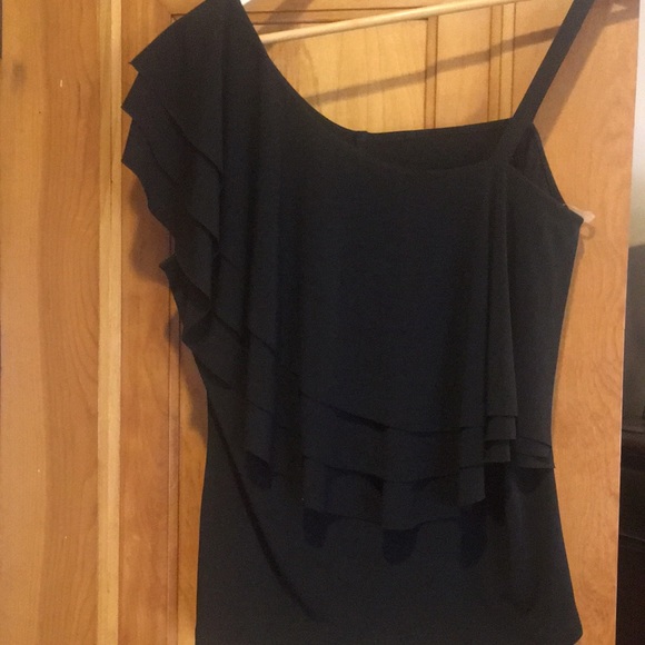 Neiman Marcus Tops - Neiman Marcus ruffle shirt
